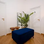 High-end In Center