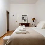 High-end In Center Apartament *