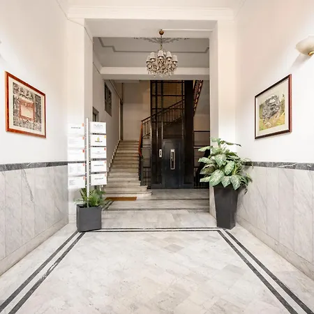 High-end In Center * Μπάρι