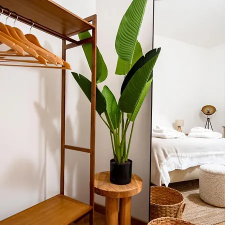 High-end In Center *